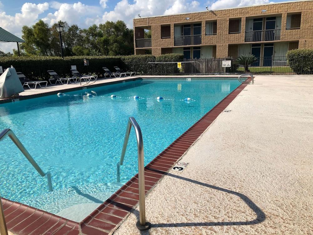 Motel 6-La Place, La Zewnętrze zdjęcie